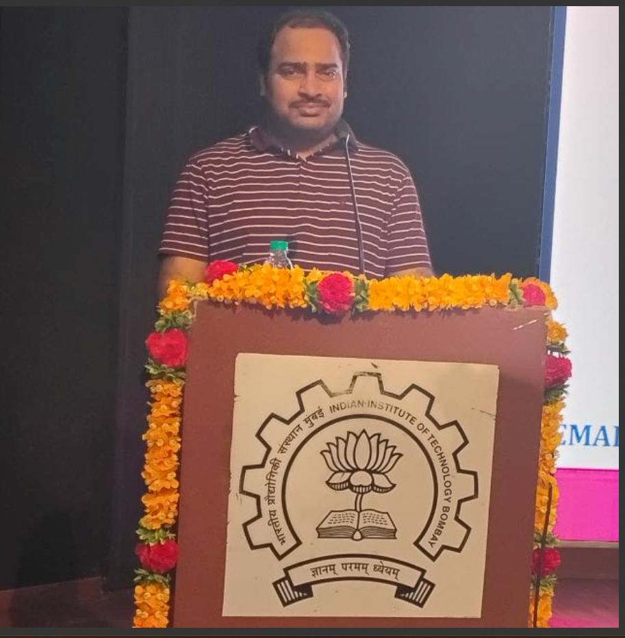 Dr.Vivek Tiwari